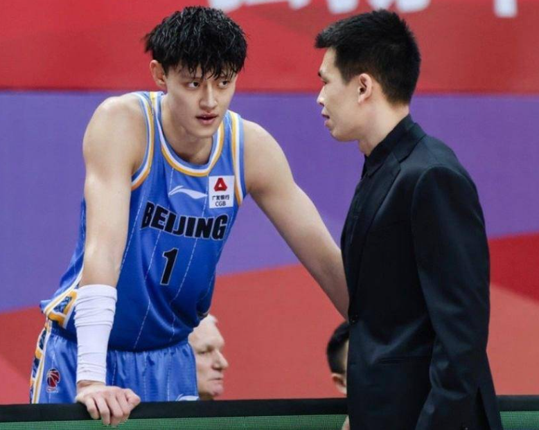 Jiuyou Sports-赛前体能课后;国际米兰内部沟通备战CBA常规赛;更衣室稳定;轮换策略成焦点的简单介绍